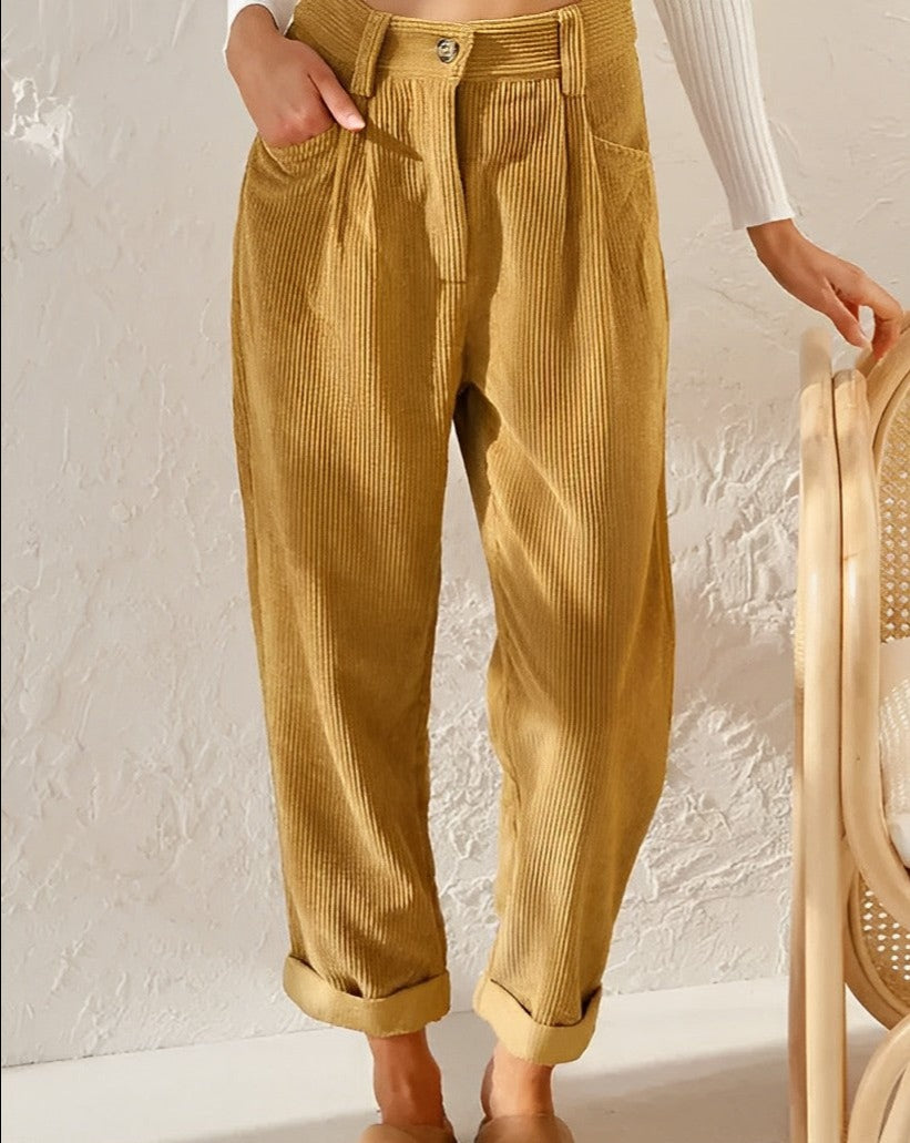 Clara™ | Retro-Cordhose mit hohem Bund