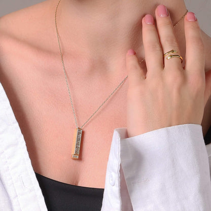 Halskette mit versteckter Liebesbotschaft – Das perfekte romantische Geschenk