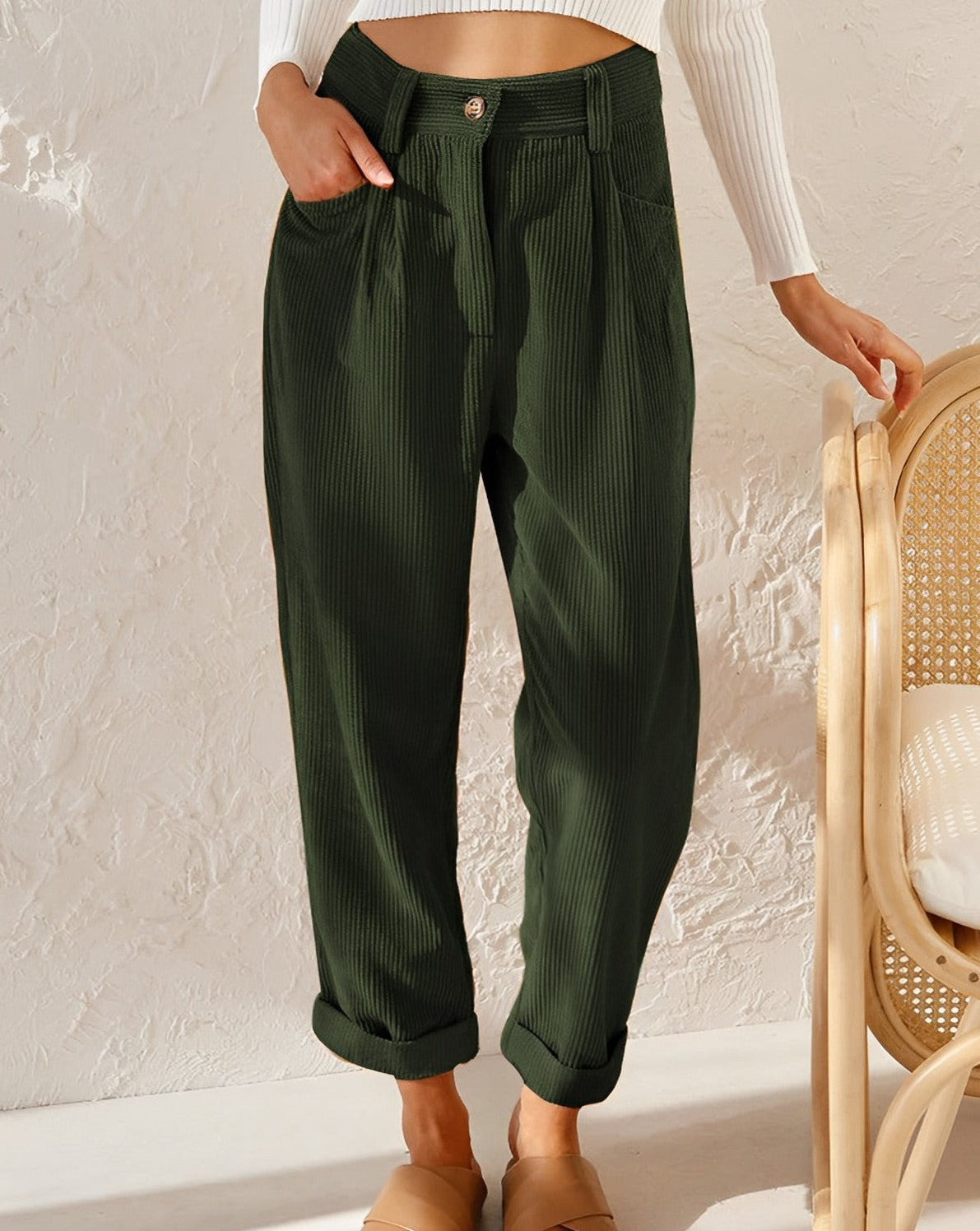 Clara™ | Retro-Cordhose mit hohem Bund