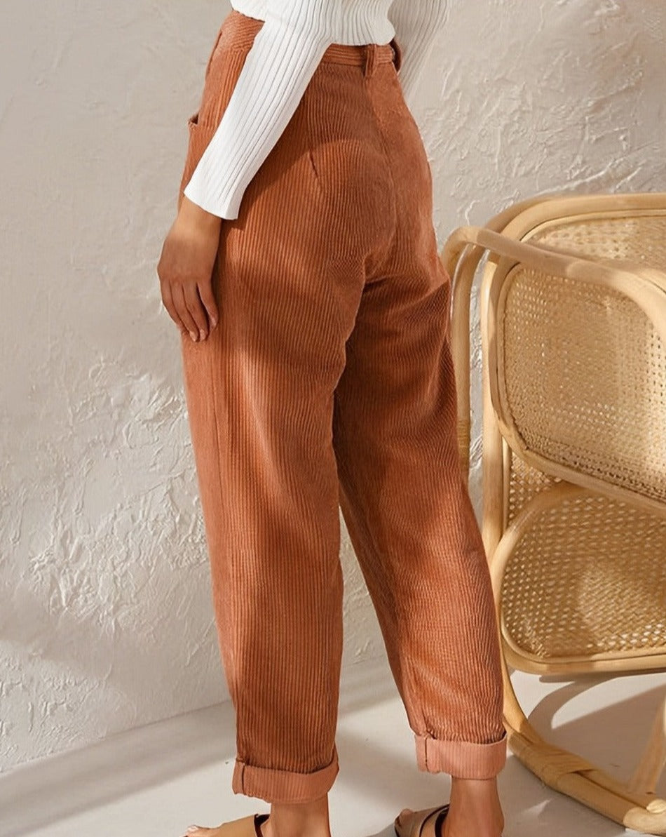 Clara™ | Retro-Cordhose mit hohem Bund